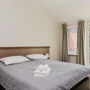 Pokój z łóżkiem king-size